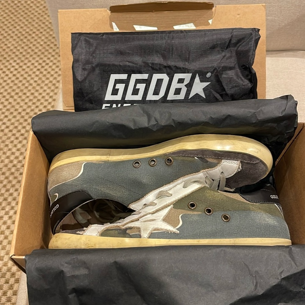 Golden Goose woman’s superstar size 39